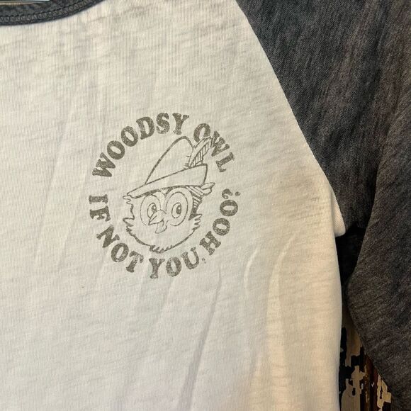 Woodsy Owl If Not You Hoo? Gray and White Raglan Sleeve Shirt size Medium. NWOT - Picture 3 of 6